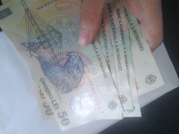 Salariu mediu net din februarie, mai mic faţă de cel din ianuarie